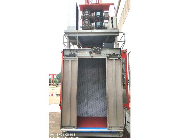 煙囪電梯、升降梯