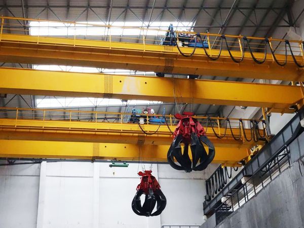 垃圾抓斗起重機(jī)正常生產(chǎn)過程中出現(xiàn)鋼絲繩脫槽，如何解決？